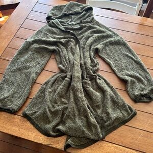 Women’s easel brand lounge cardigan small